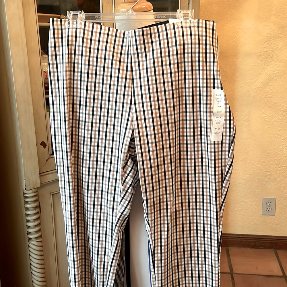 A new Day pants